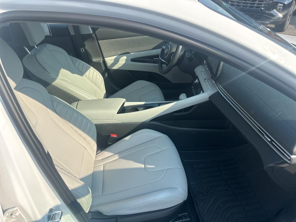 used 2023 Hyundai ELANTRA HEV car, priced at $26,995