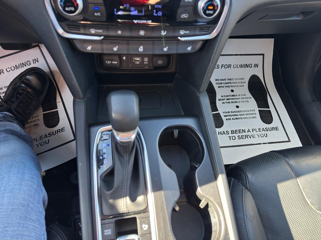 used 2020 Hyundai Santa Fe car, priced at $18,995