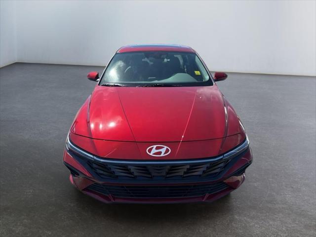 new 2024 Hyundai Elantra car, priced at $27,045