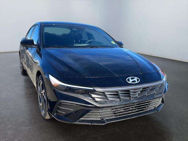 new 2025 Hyundai Elantra car, priced at $24,640