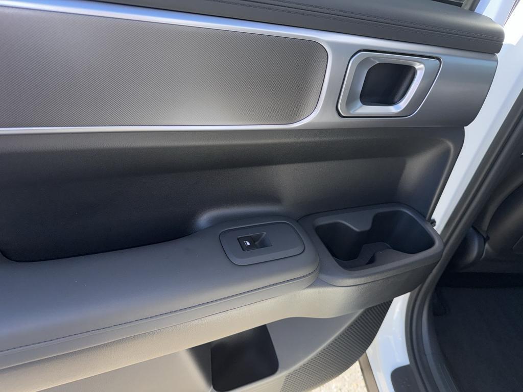 new 2024 Hyundai Santa Fe car, priced at $40,635