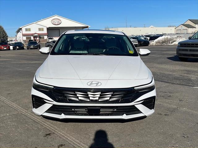 new 2025 Hyundai Elantra car, priced at $28,620