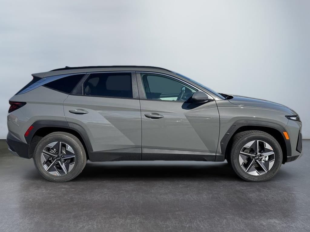 new 2025 Hyundai Tucson car, priced at $34,424