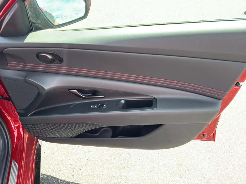 new 2025 Hyundai Elantra car, priced at $31,290