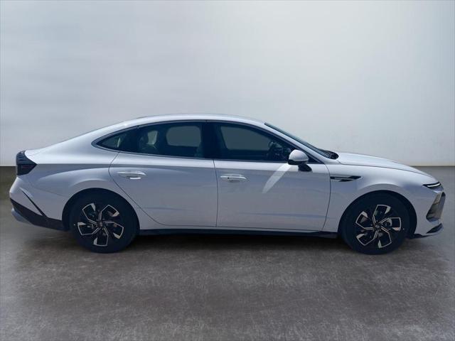 new 2025 Hyundai Sonata car, priced at $31,870