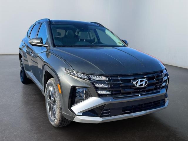 new 2025 Hyundai TUCSON Hybrid car, priced at $38,435