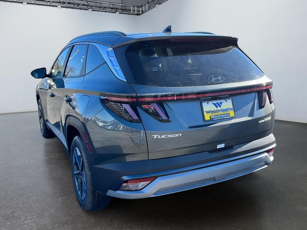 new 2025 Hyundai TUCSON Hybrid car, priced at $38,435