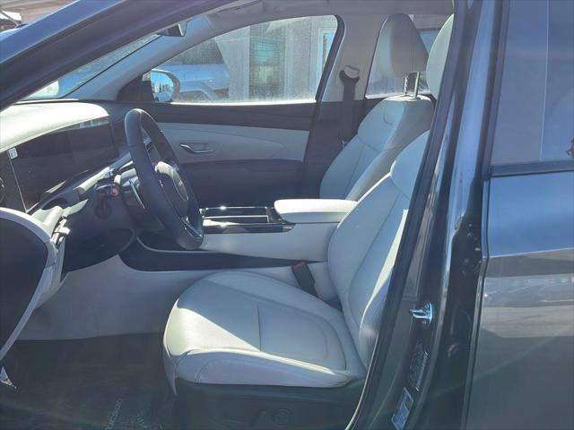 new 2025 Hyundai TUCSON Hybrid car, priced at $38,435