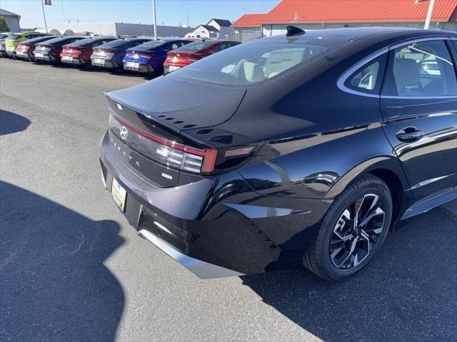 new 2024 Hyundai Sonata car, priced at $30,735