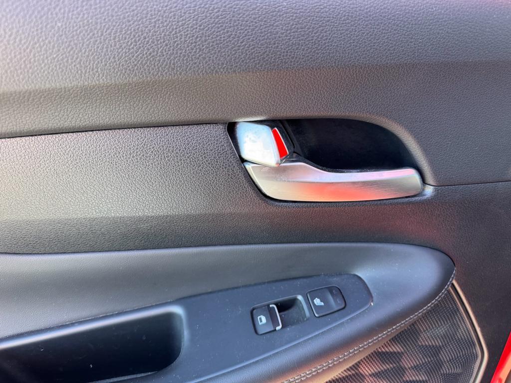 used 2020 Hyundai Santa Fe car, priced at $24,995