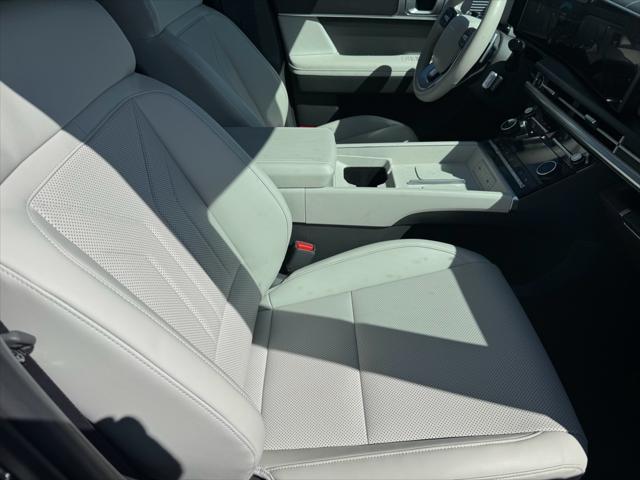 used 2025 Hyundai Santa Fe car, priced at $36,995