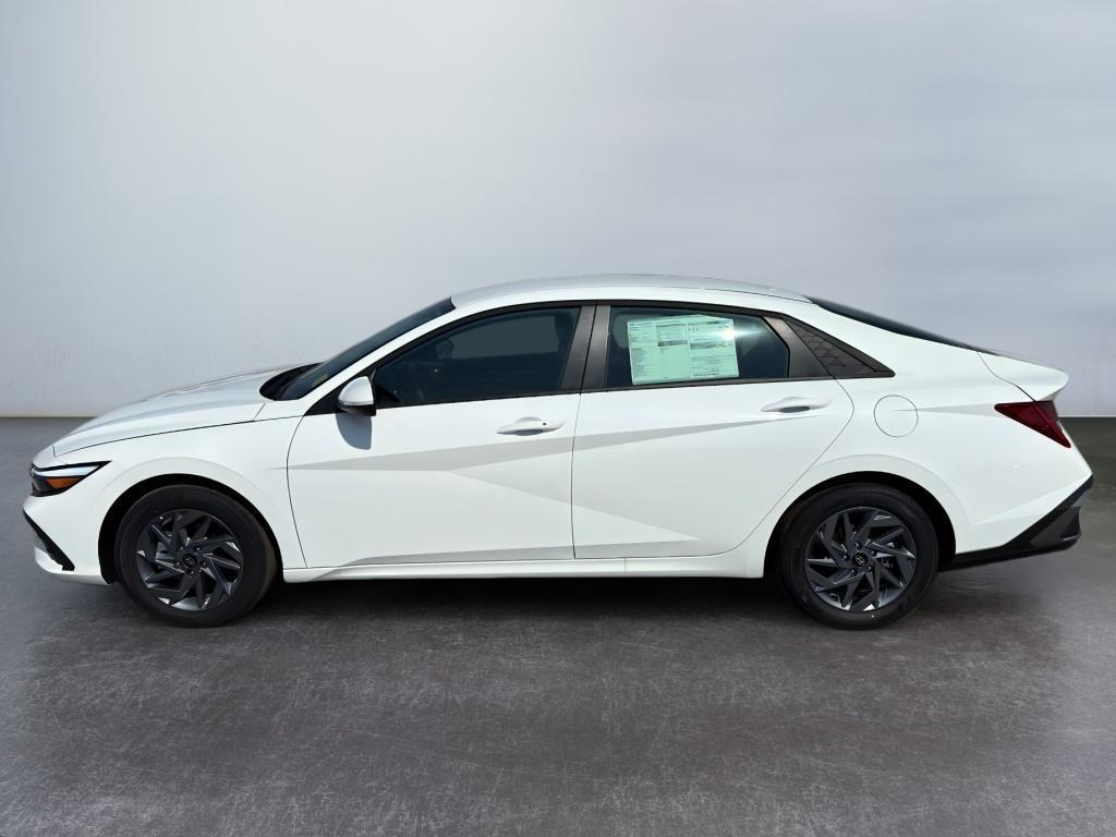 new 2025 Hyundai ELANTRA HEV car, priced at $27,785