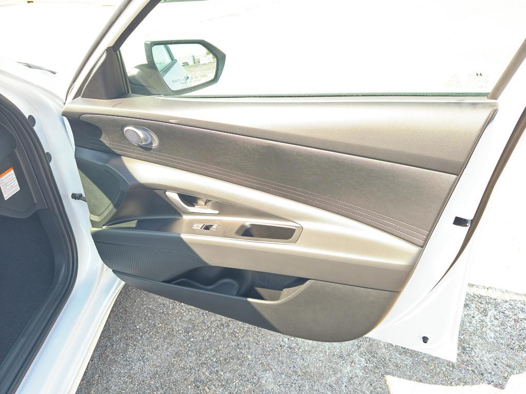 new 2025 Hyundai ELANTRA HEV car, priced at $27,785