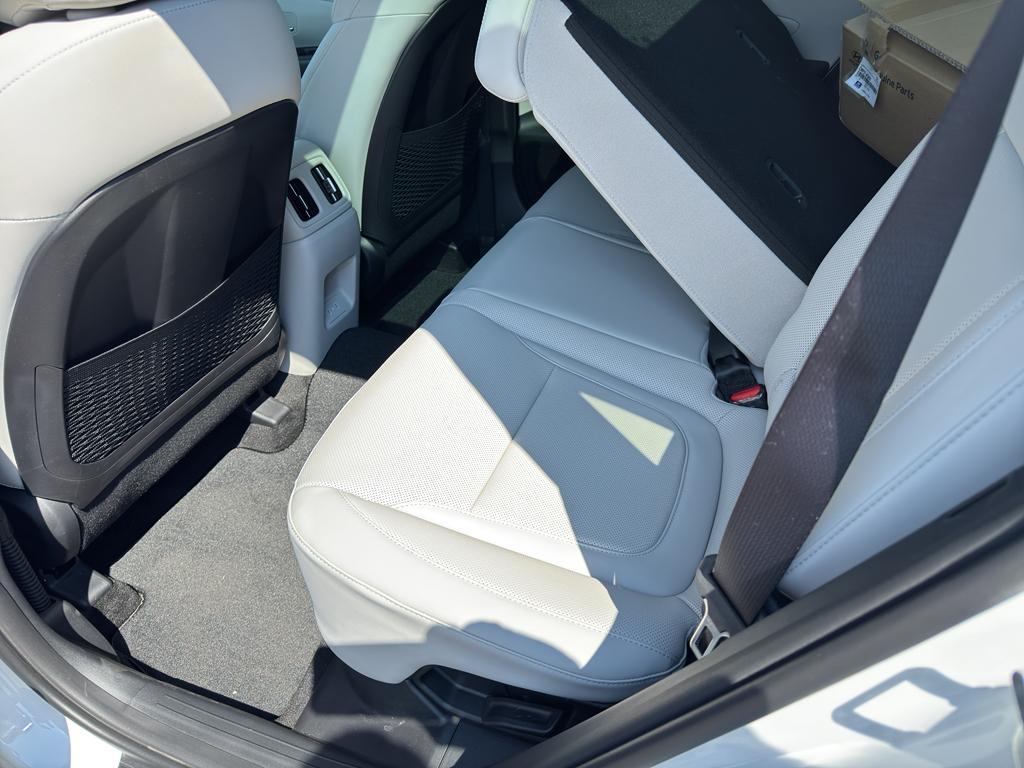 new 2025 Hyundai TUCSON Hybrid car, priced at $39,250