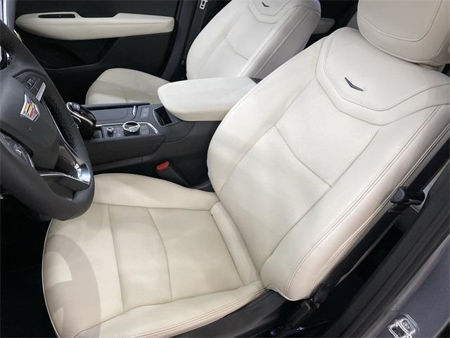 new 2025 Cadillac XT6 car, priced at $66,835