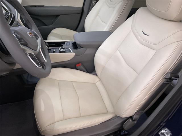 new 2025 Cadillac XT5 car, priced at $59,685