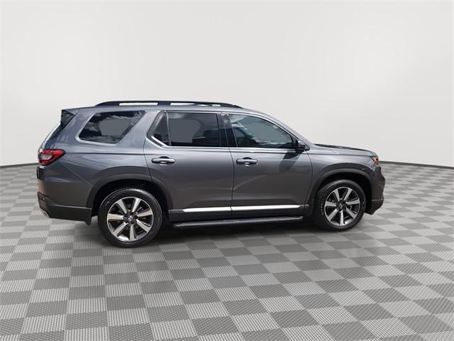 used 2025 Honda Pilot car, priced at $49,500