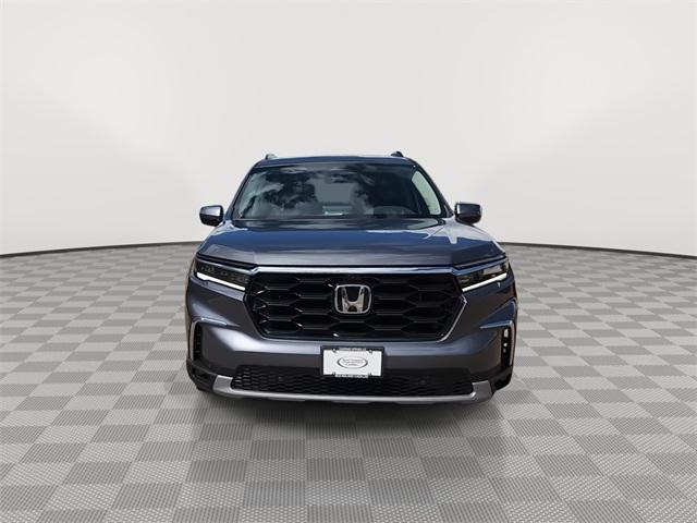 used 2025 Honda Pilot car, priced at $49,500