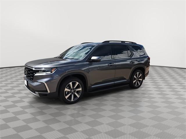 used 2025 Honda Pilot car, priced at $49,500