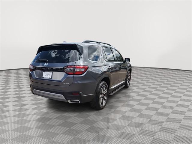 used 2025 Honda Pilot car, priced at $49,500