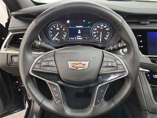 used 2022 Cadillac XT5 car, priced at $42,500