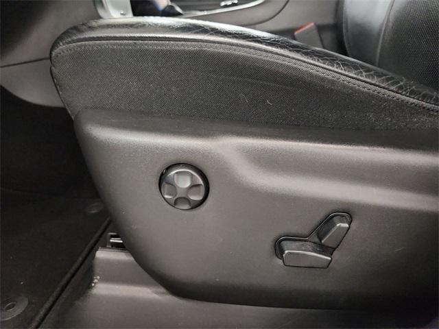 used 2019 Jeep Grand Cherokee car, priced at $25,000