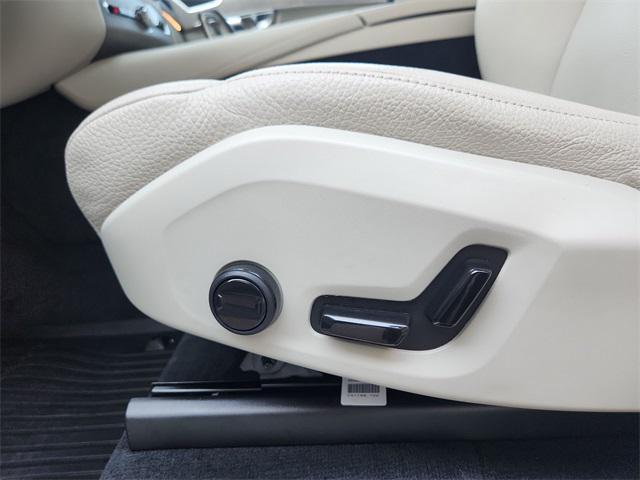 used 2024 Volvo XC90 Recharge Plug-In Hybrid car, priced at $53,000