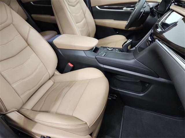 new 2025 Cadillac XT6 car, priced at $77,210
