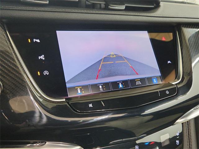 used 2022 Cadillac XT6 car, priced at $45,000
