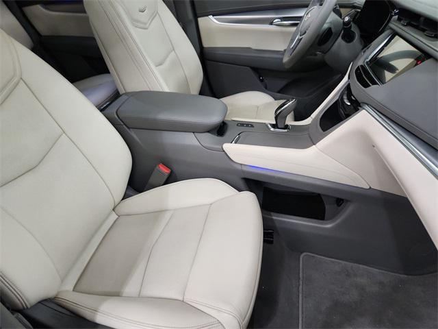 used 2017 Cadillac XT5 car, priced at $21,500