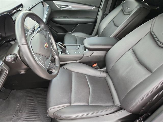 used 2019 Cadillac XT5 car, priced at $30,000