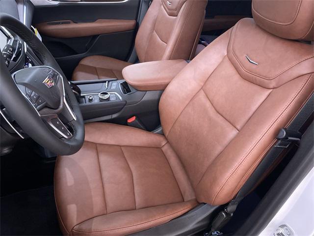 new 2025 Cadillac XT5 car, priced at $66,934