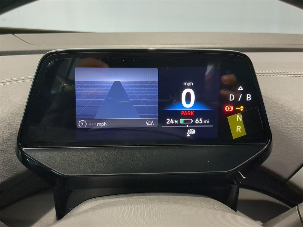new 2025 Volkswagen ID.4 car, priced at $51,420