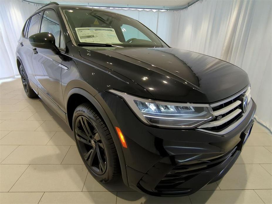 new 2024 Volkswagen Tiguan car, priced at $33,774