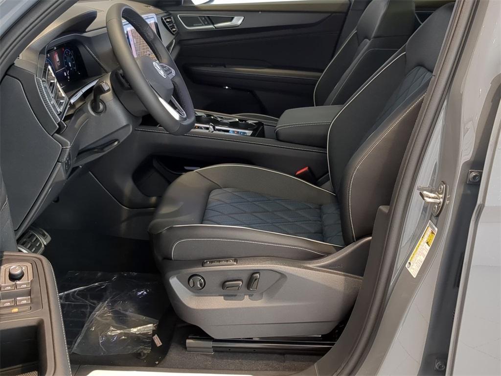 new 2025 Volkswagen Atlas Cross Sport car, priced at $52,053
