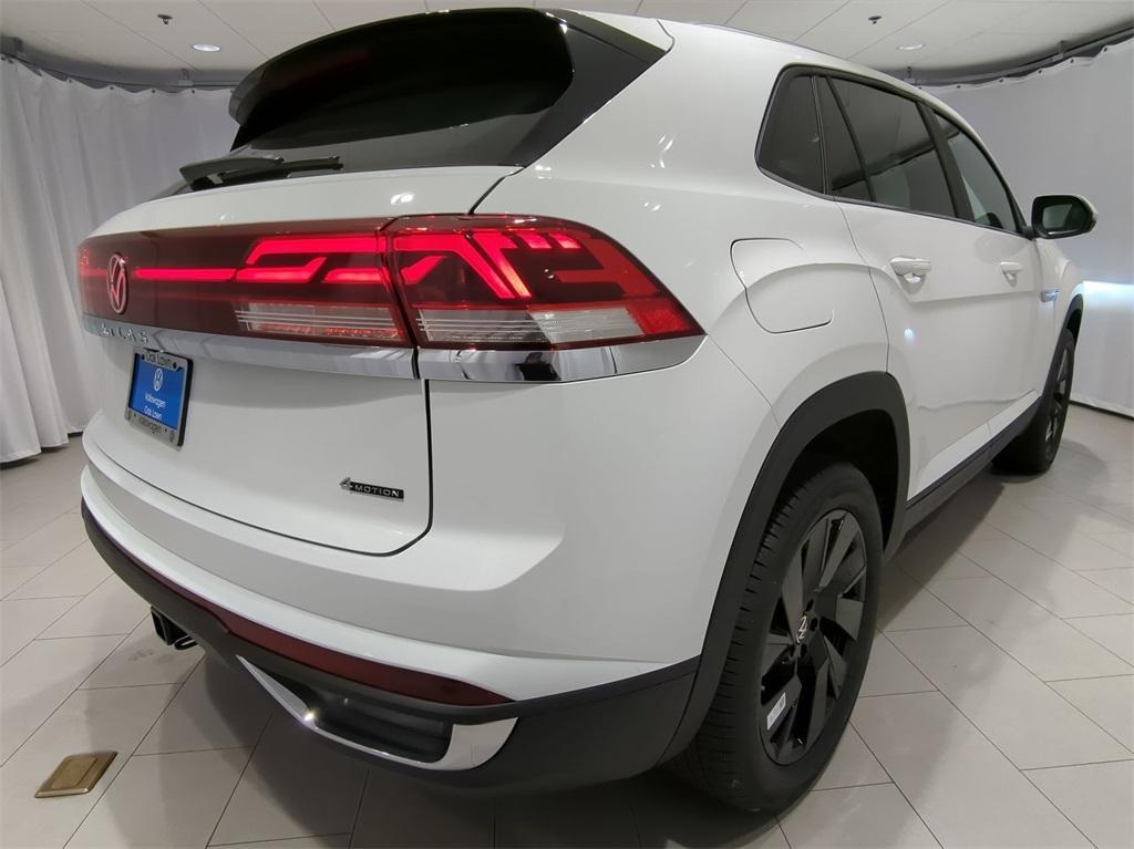 new 2025 Volkswagen Atlas Cross Sport car, priced at $44,103