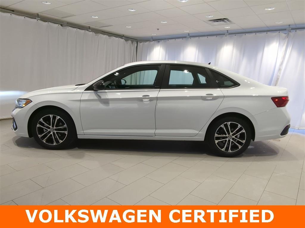 used 2024 Volkswagen Jetta car, priced at $22,978