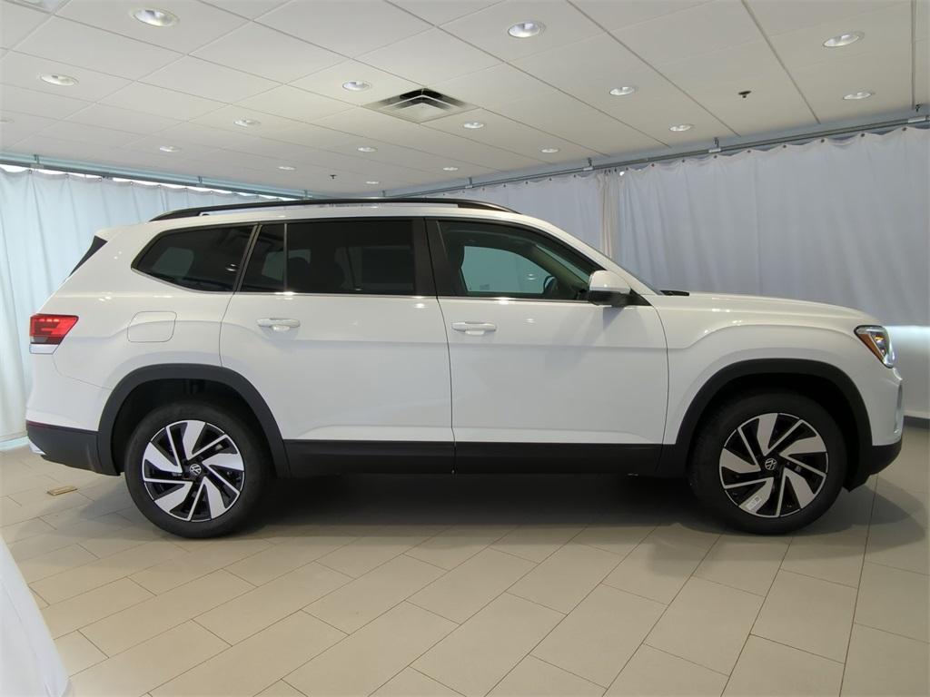 new 2025 Volkswagen Atlas car, priced at $42,140
