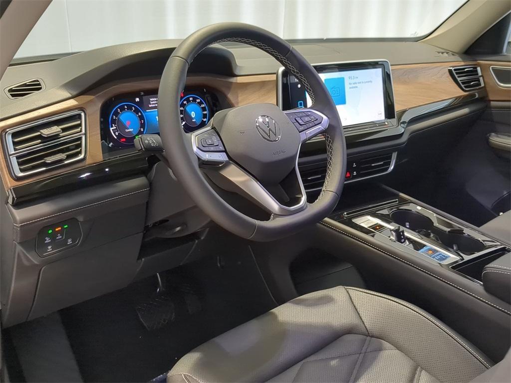 new 2025 Volkswagen Atlas car, priced at $42,140