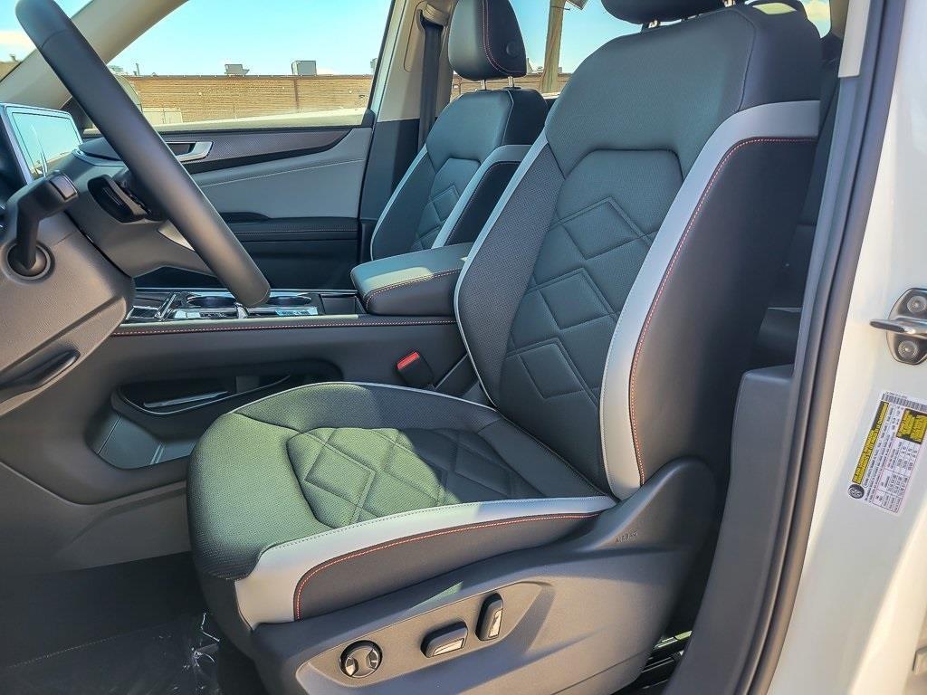 new 2025 Volkswagen Atlas car, priced at $42,077