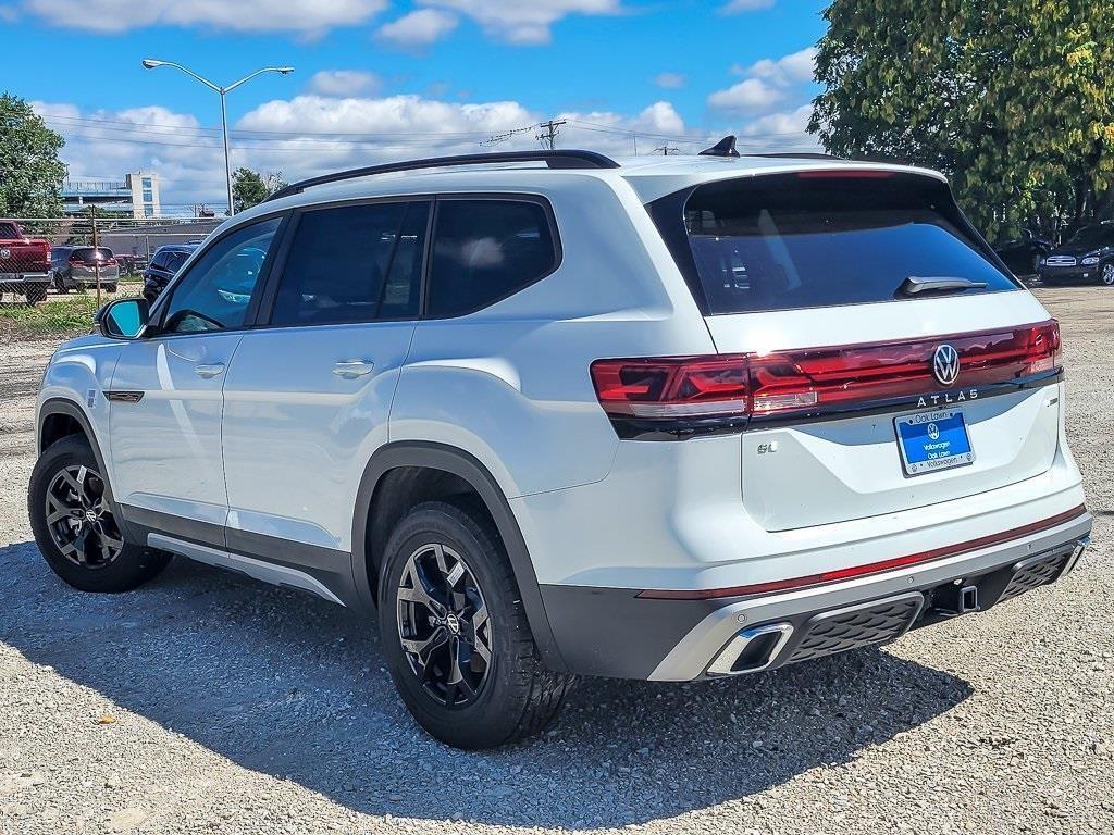 new 2025 Volkswagen Atlas car, priced at $42,077
