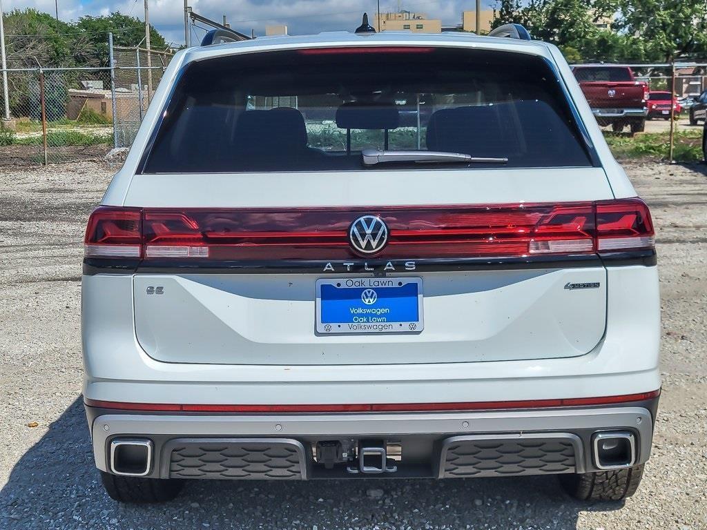 new 2025 Volkswagen Atlas car, priced at $42,077