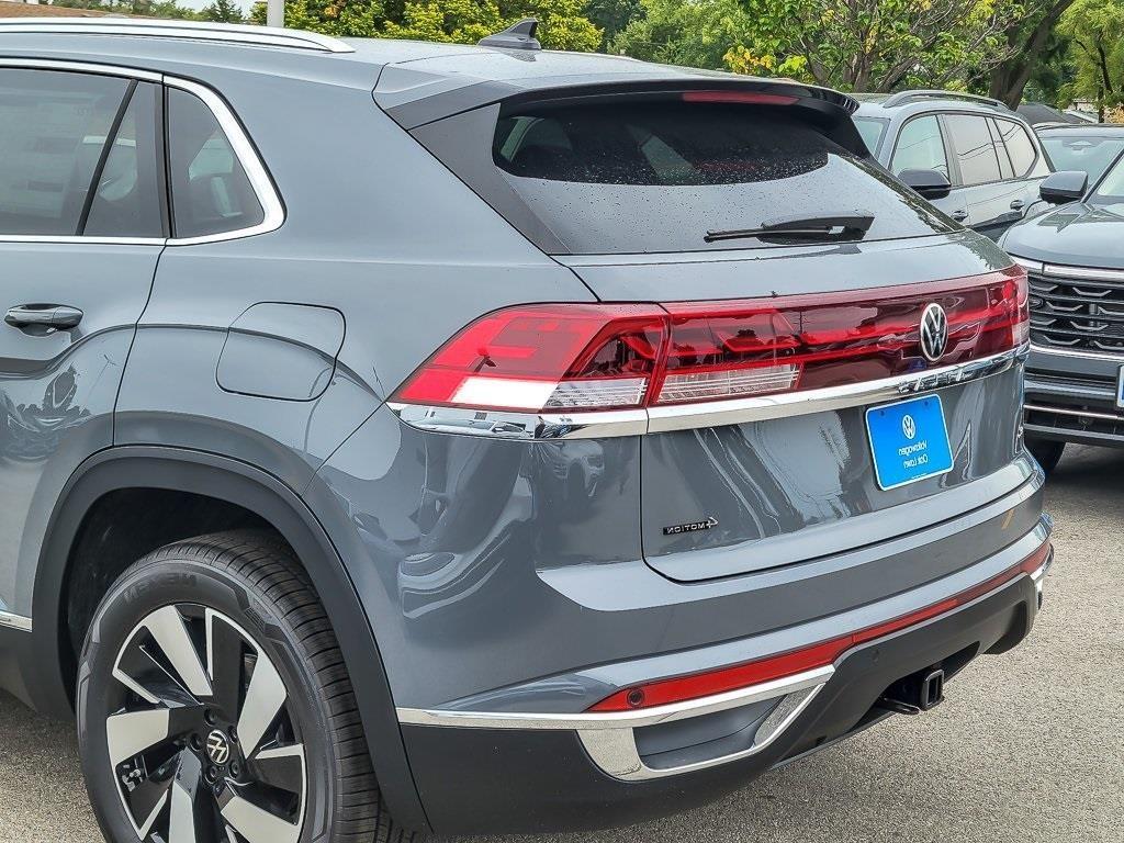 new 2026 Volkswagen Atlas Cross Sport car, priced at $49,158