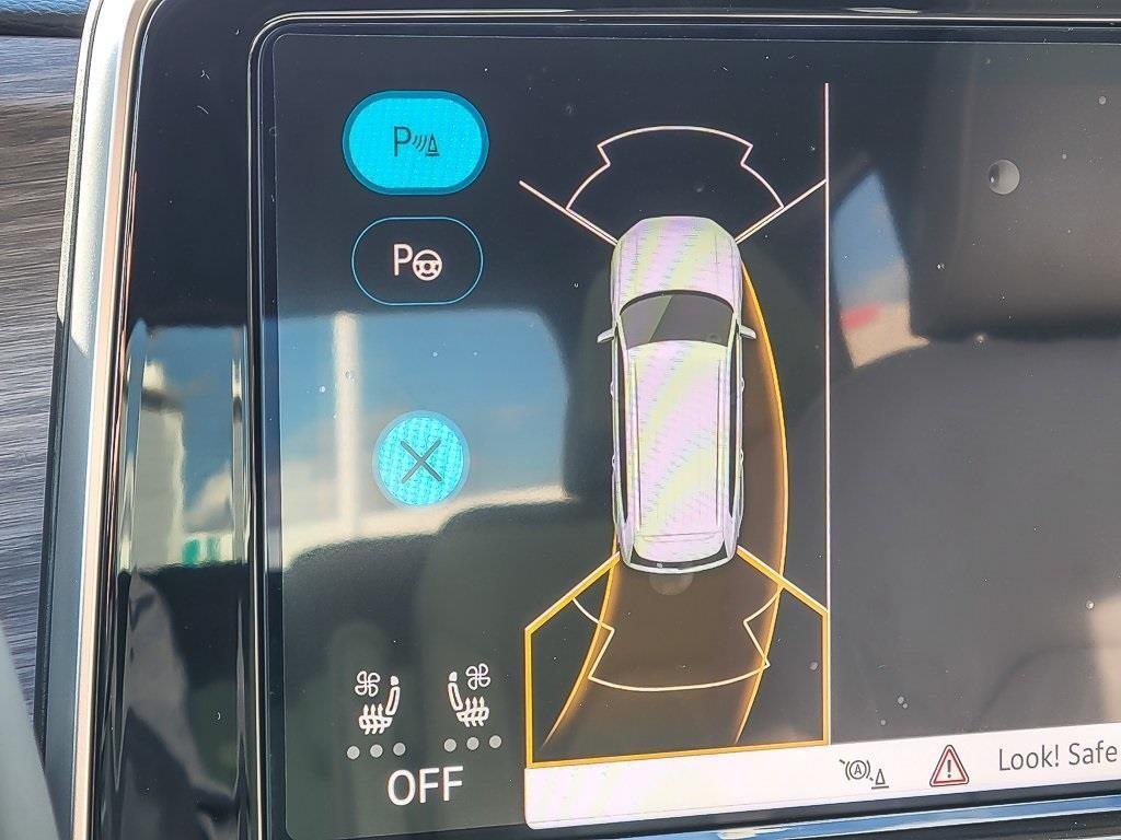 new 2026 Volkswagen Atlas car, priced at $54,716