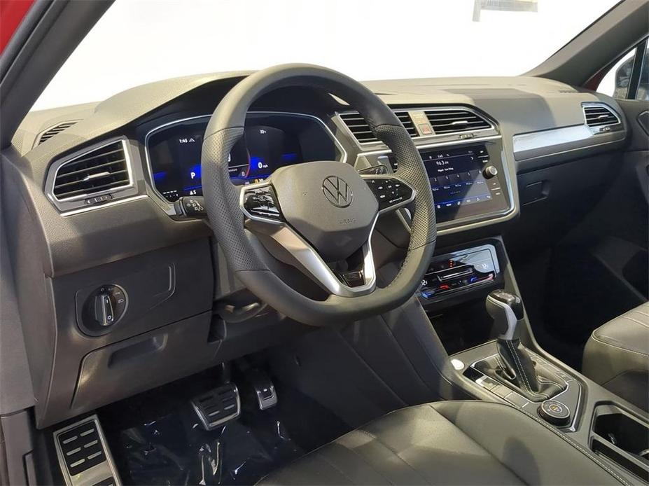 new 2024 Volkswagen Tiguan car, priced at $33,653