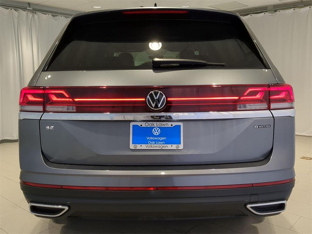 new 2025 Volkswagen Atlas car, priced at $39,006