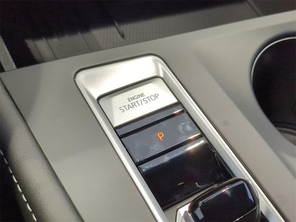 new 2025 Volkswagen Atlas car, priced at $38,367