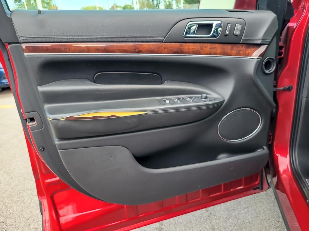 used 2012 Lincoln MKT car, priced at $5,685