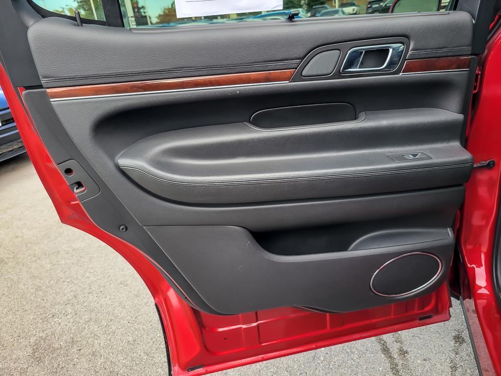 used 2012 Lincoln MKT car, priced at $5,685