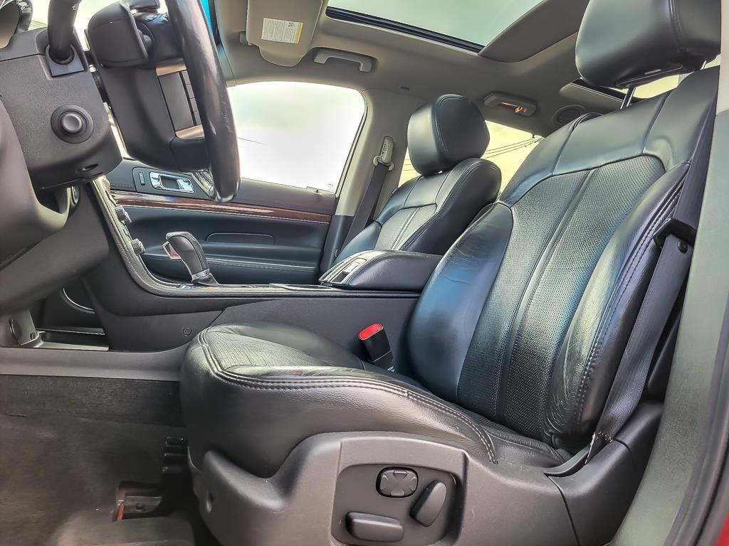 used 2012 Lincoln MKT car, priced at $5,685